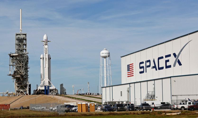 spacex将为iphone提供卫星通信服务